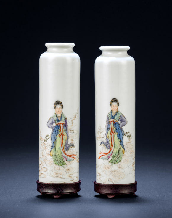 民国 粉彩嫦娥仕女图小筒瓶一对 